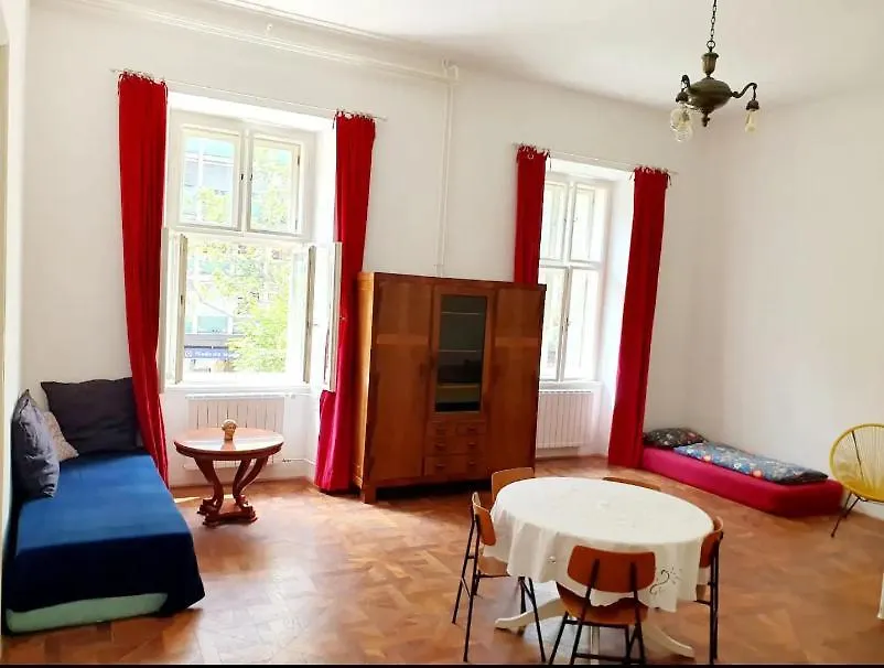 Suja Nuja Apartment Ljubljana